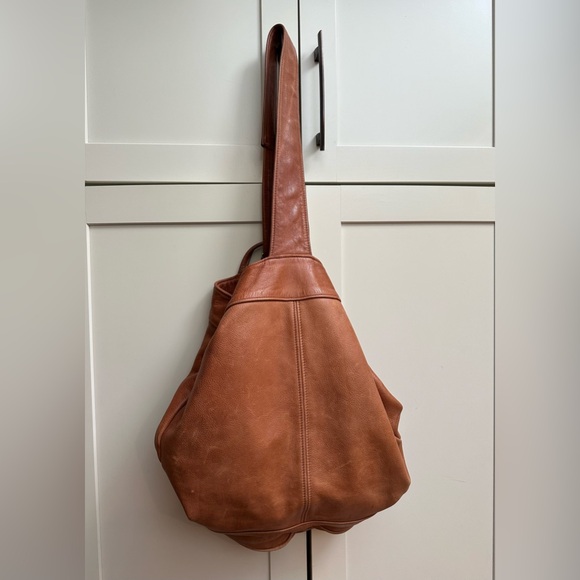 SVEN HANDMADE IN BERKELEY CALIFORNIA LUXURY LEATHER SLING BAG PURSE TAN - Picture 4 of 9